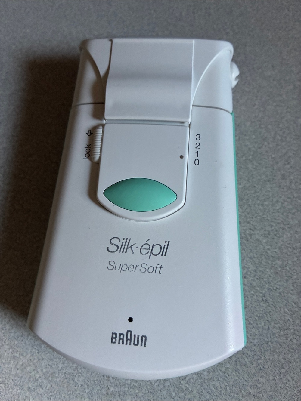 Braun Silk-épil Super Soft Electric Epilator - White/Green